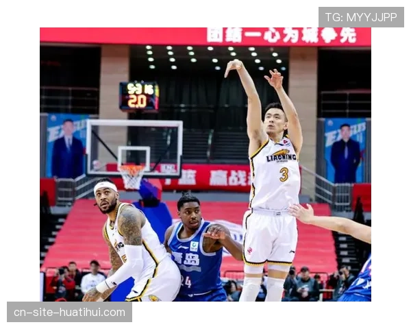 广州年轻阵容展现韧性 威金顿陈国豪关键三分定胜局